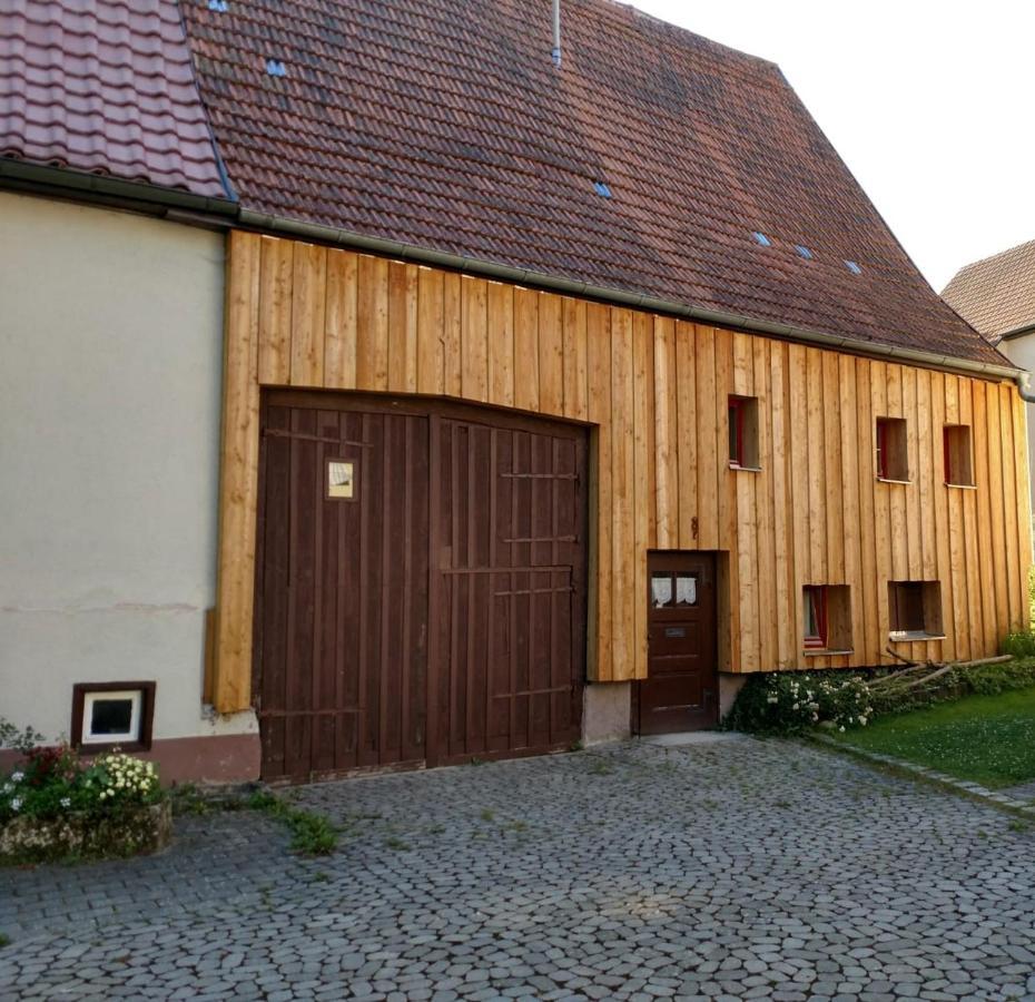 Haeusle An Der Huele *